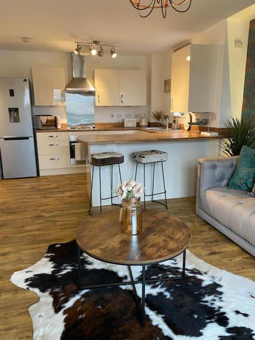 Luxury Riverfront Apartment Newport  Ngoại thất bức ảnh